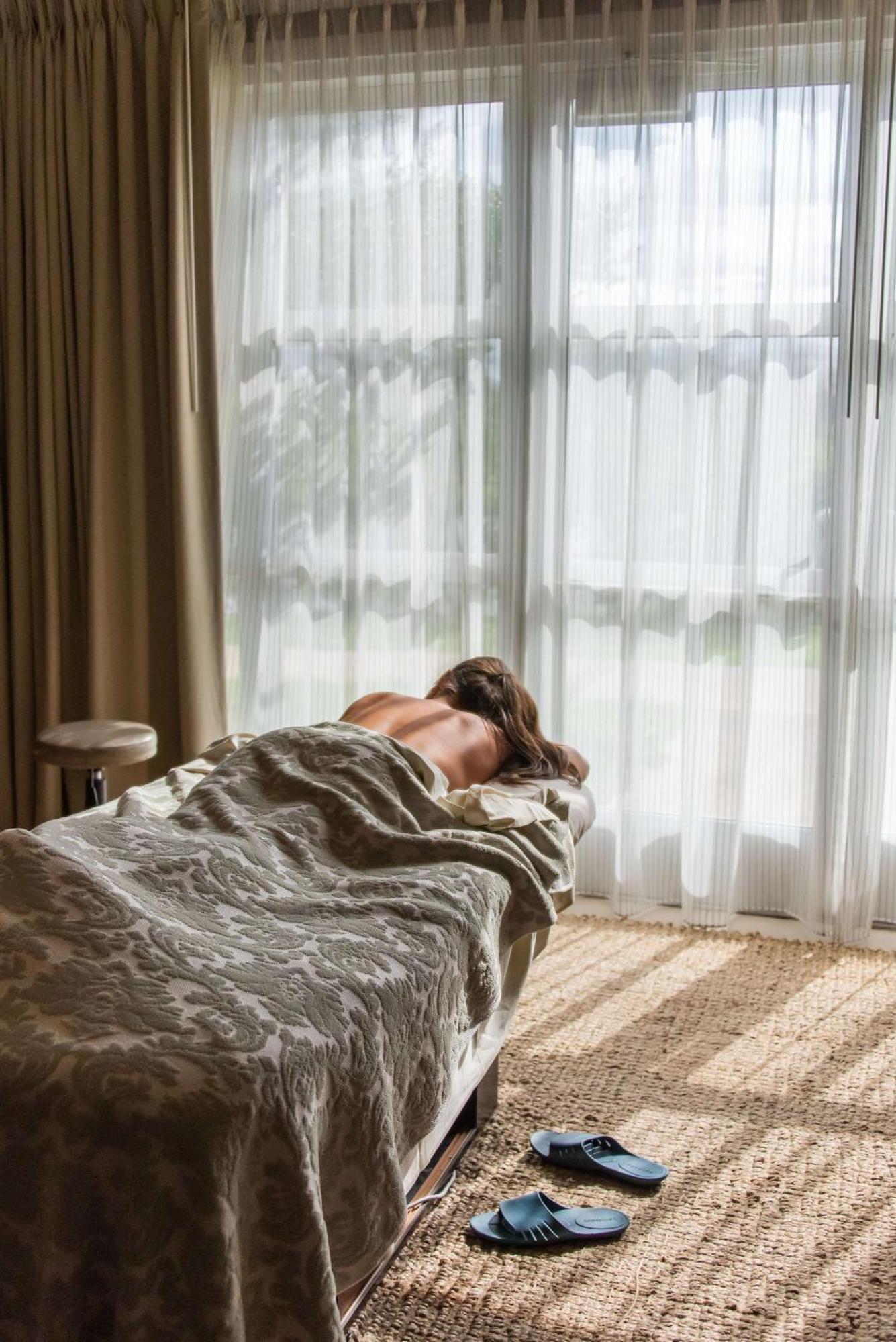 ไฮแอท รีเจนซี ลอสต์ ไพน์ส รีสอร์ต Hotel Cedar Creek ภายนอก รูปภาพ